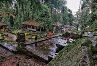 Candi Jolotundo Mojokerto