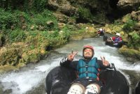 Cave tubing kalisuci