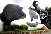 Patung Sapi Terbesar di Dunia